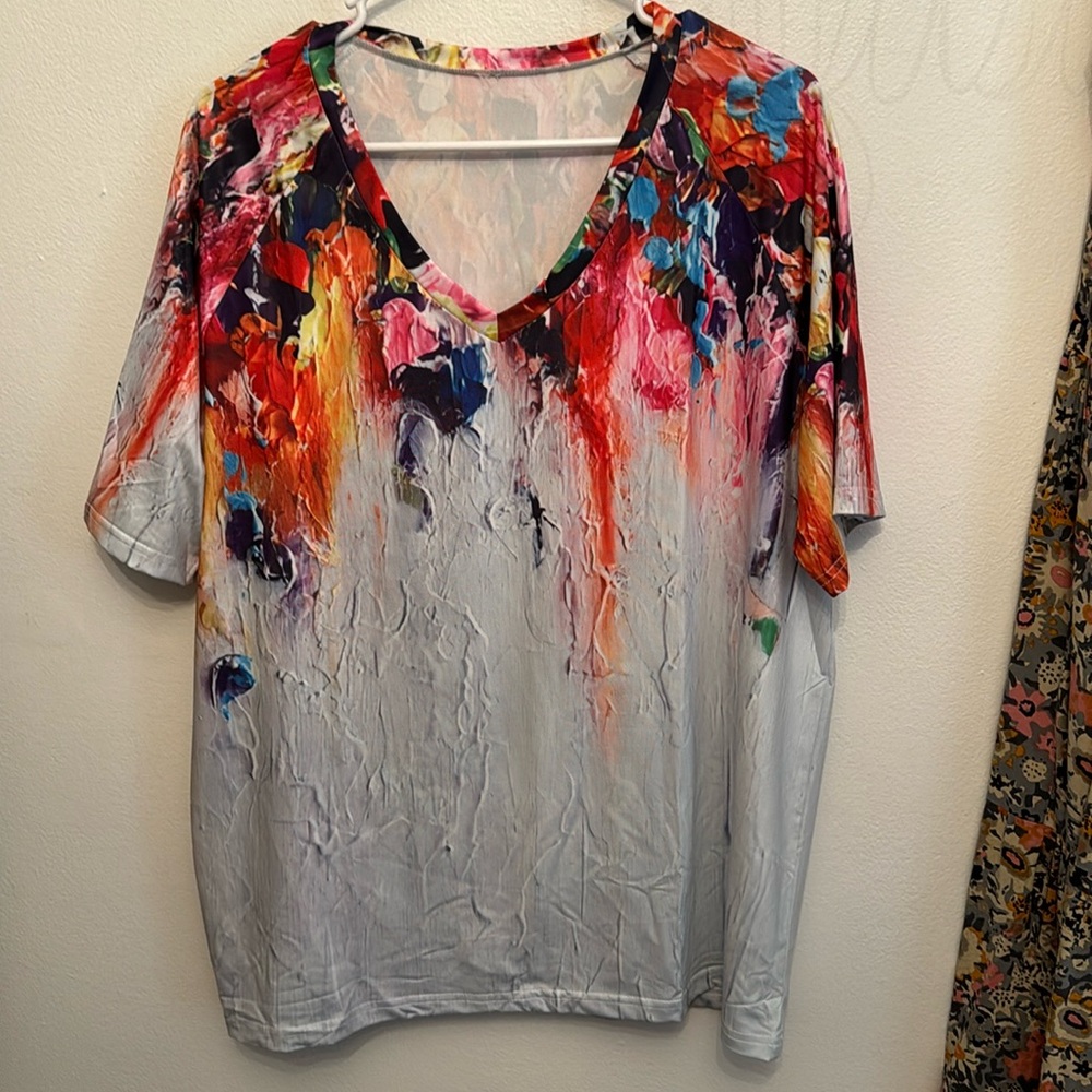 NWOT Woman’s Size Large short sleeve